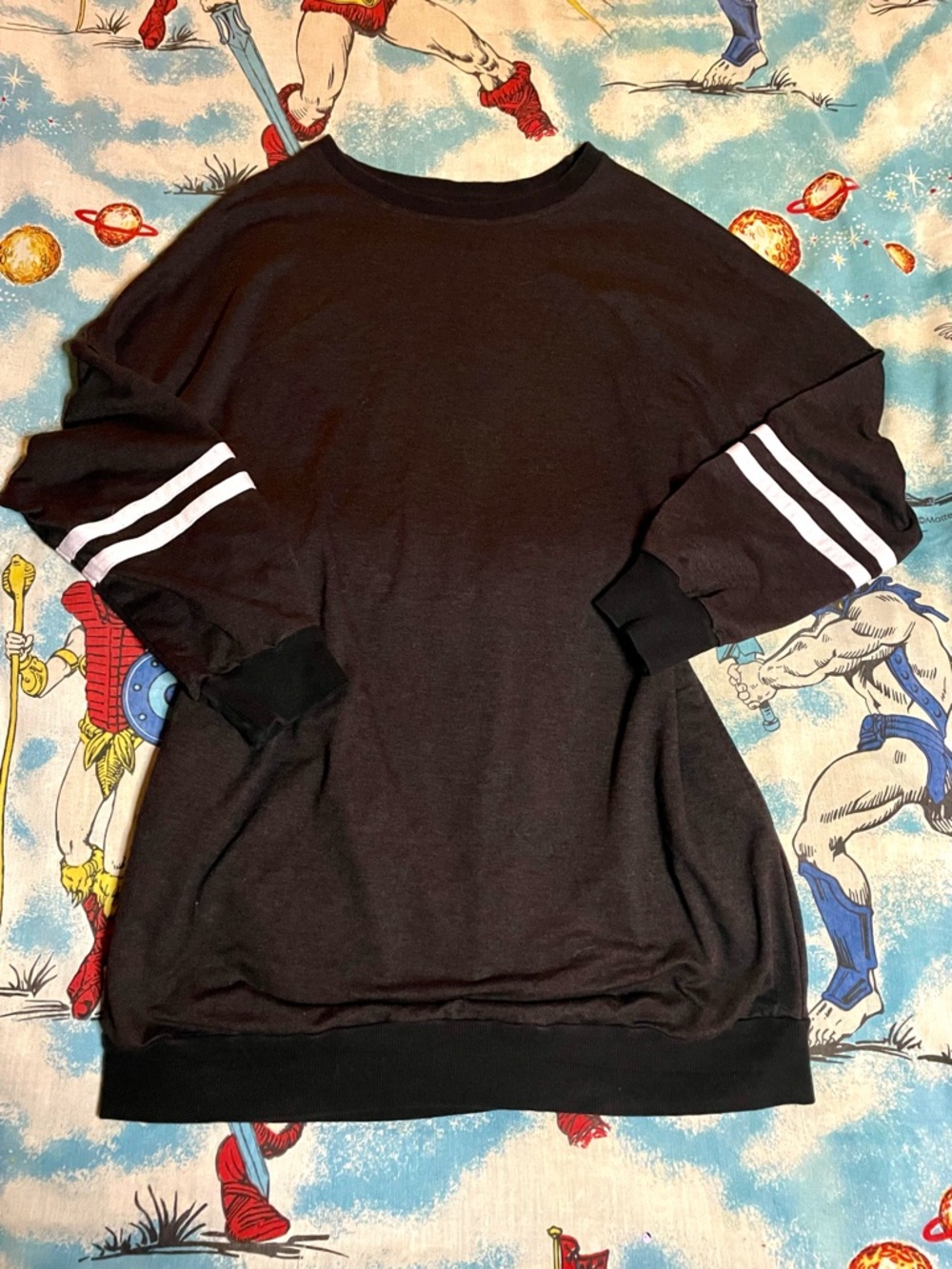 Dark Gray Oversized Crewneck Sweatshirt with POCKETS & White Sleeve Stripes
